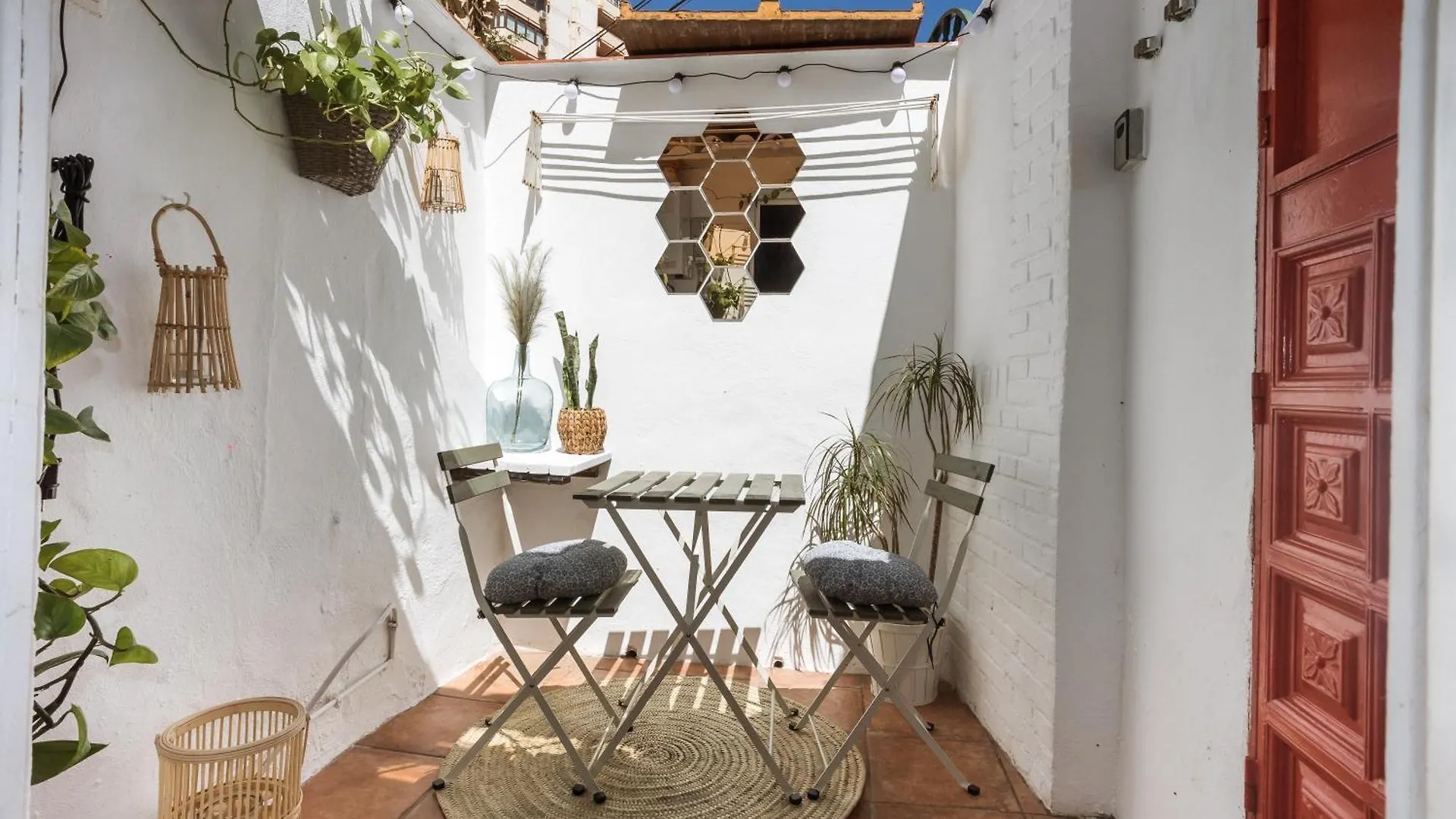 Naim Guest House Malaga Centro スペイン