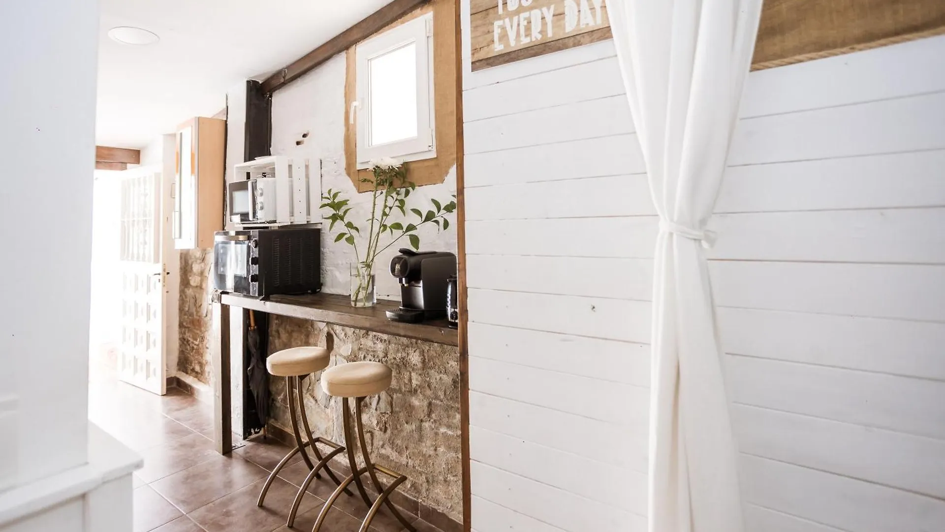 Naim Guest House Malaga Centro