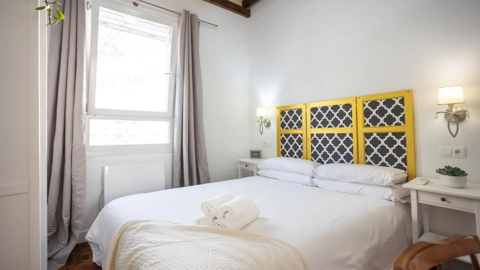 Naim Guest House Malaga Centro