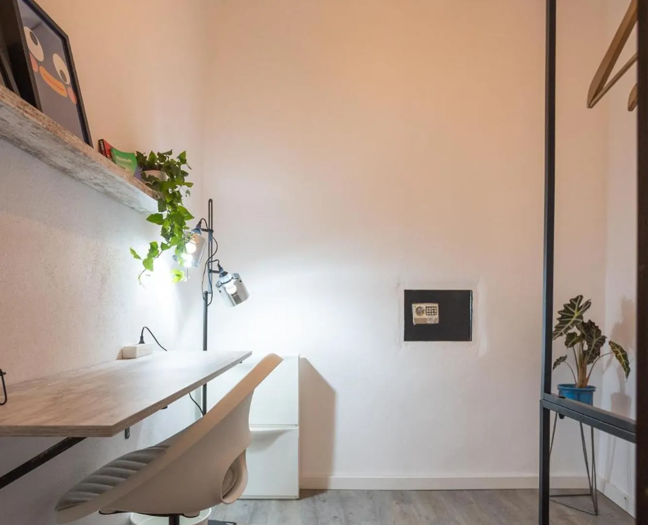 Naim Guest House Malaga Centro