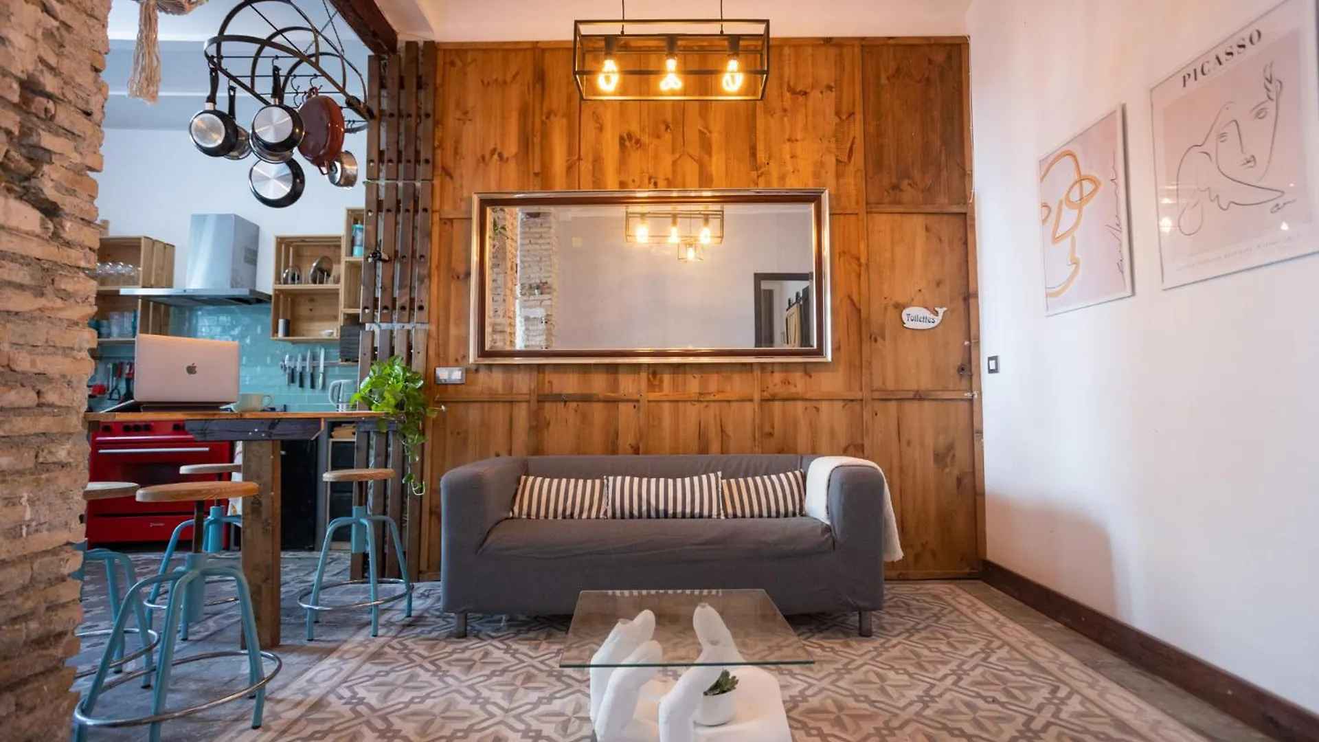 Naim Guest House Malaga Centro