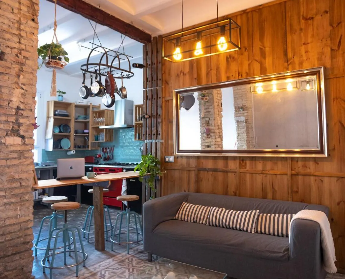 Naim Guest House Malaga Centro