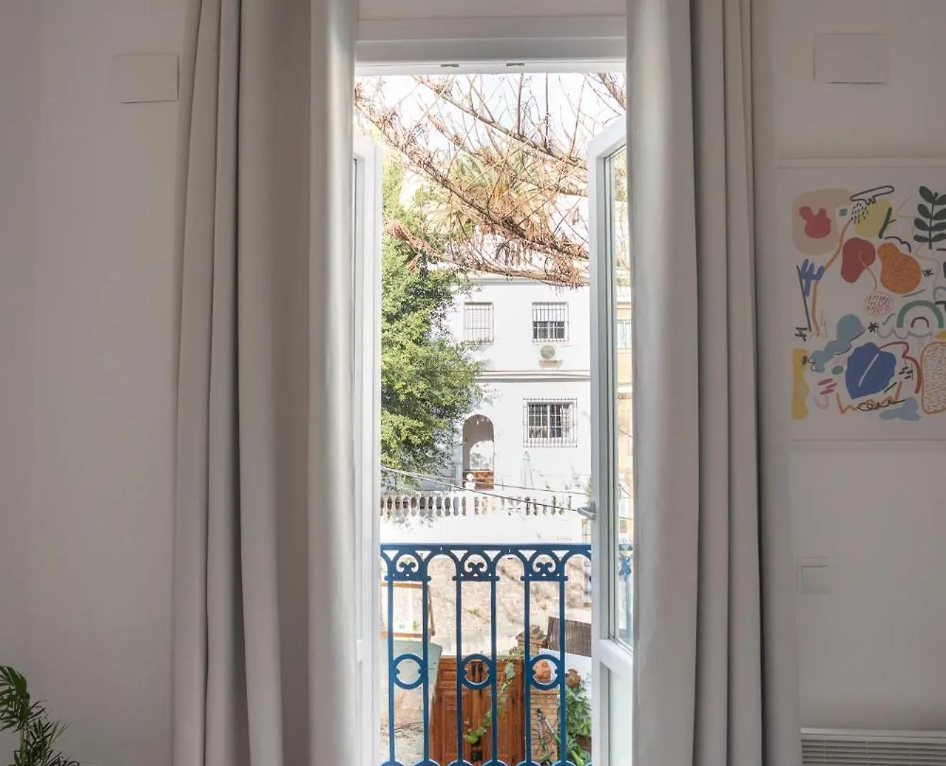 Naim Guest House Malaga Centro 스페인