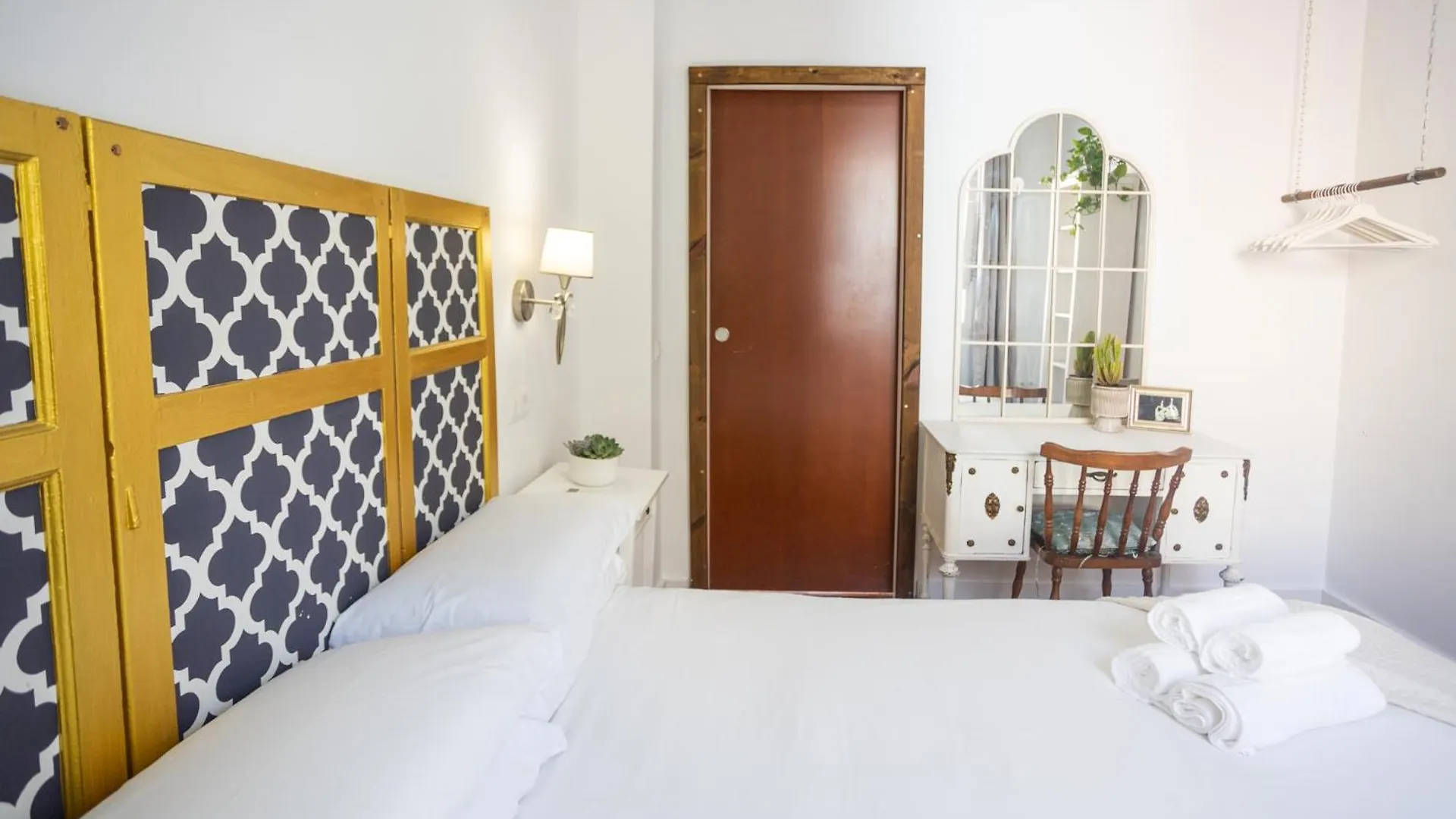 Naim Guest House Malaga Centro
