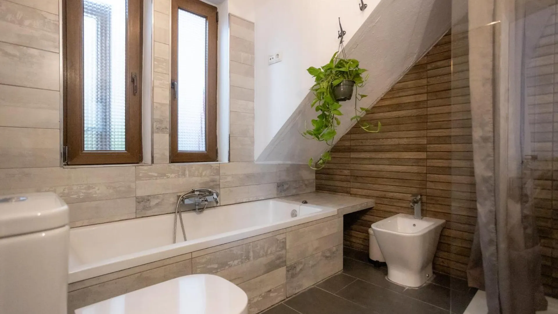 Naim Guest House Malaga Centro Spain