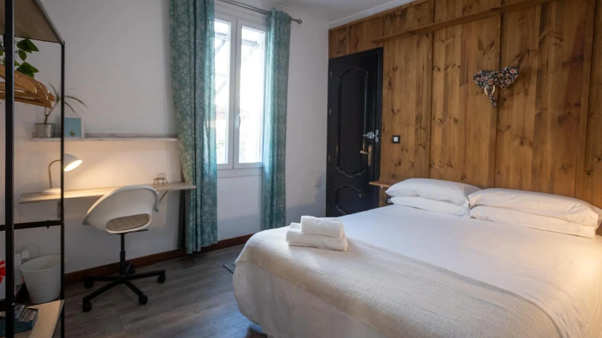 Naim Guest House Malaga Centro
