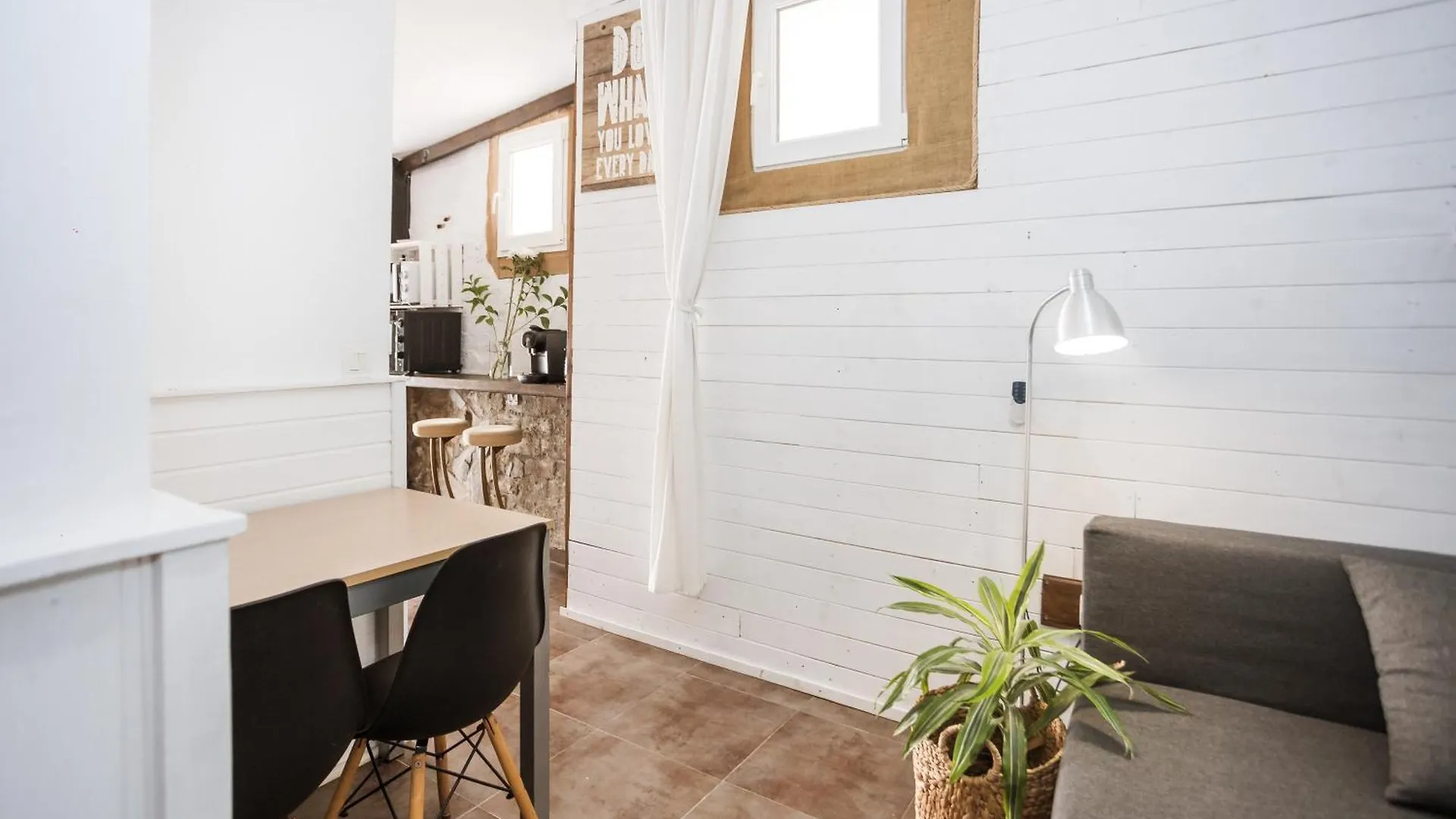 Naim Guest House Malaga Centro