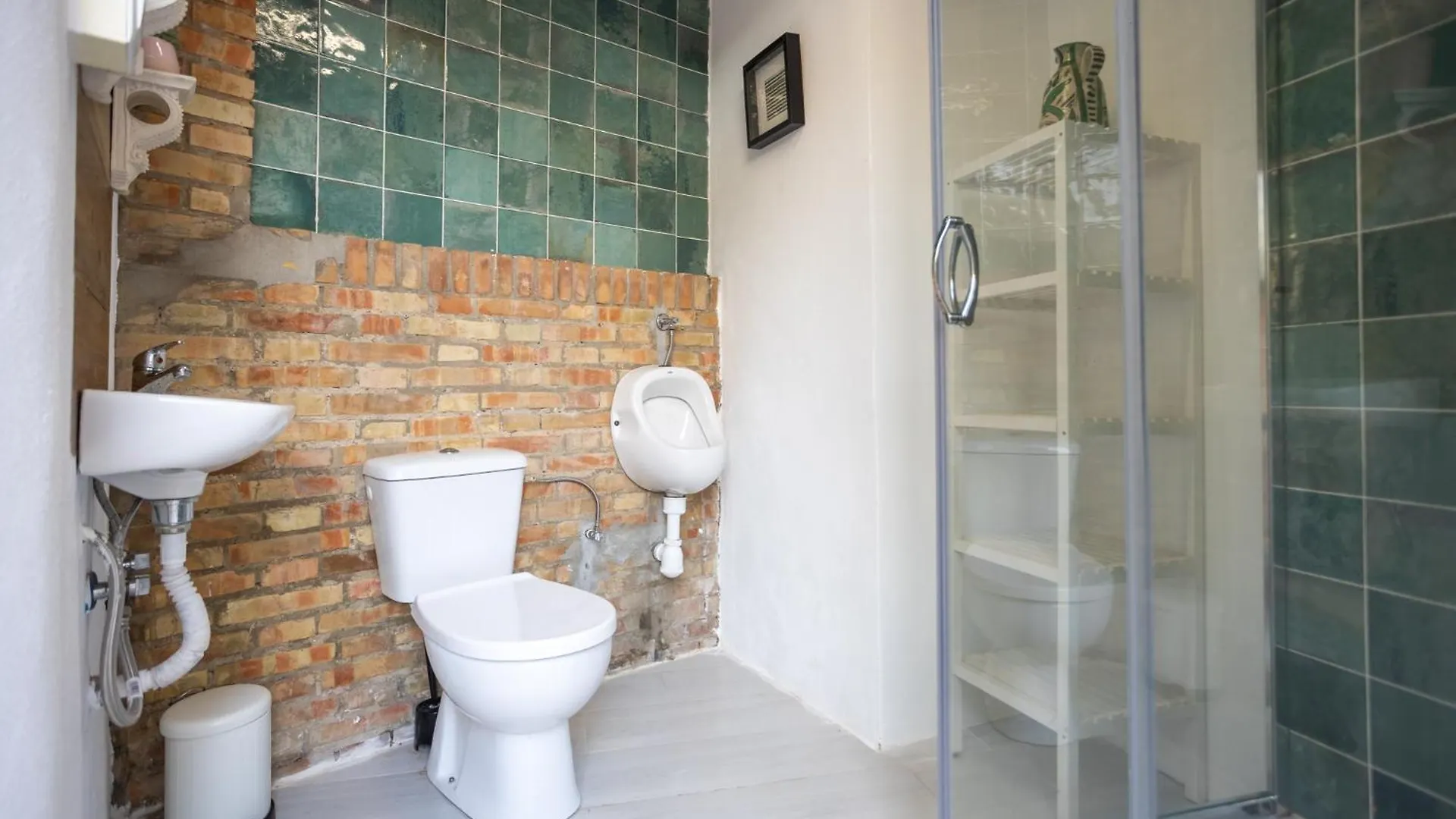 Naim Guest House Malaga Centro